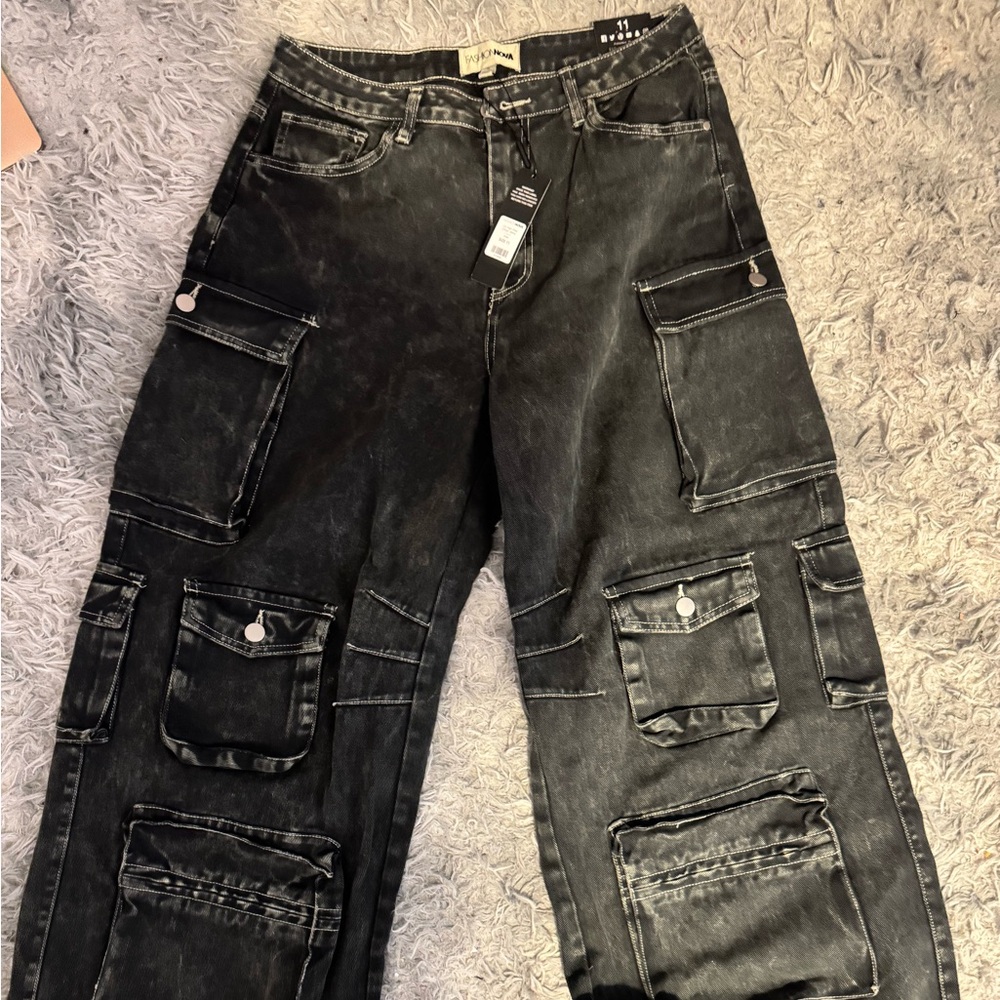 Black Cargo Jeans with Multiple Pockets